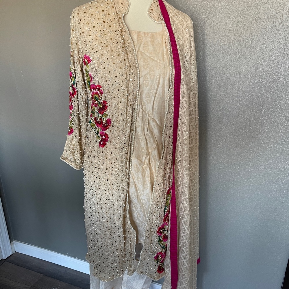 Pearl new Embellished Pakistani style suit with cigarette pants